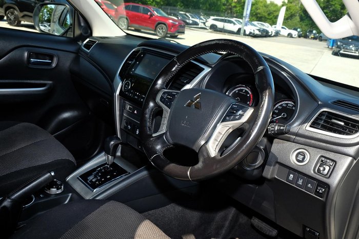 2021 Mitsubishi Triton GLS MR MY22 4X4 Dual Range White