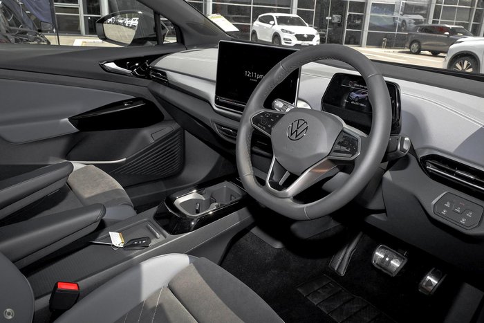 2025 Volkswagen ID.4 Pro