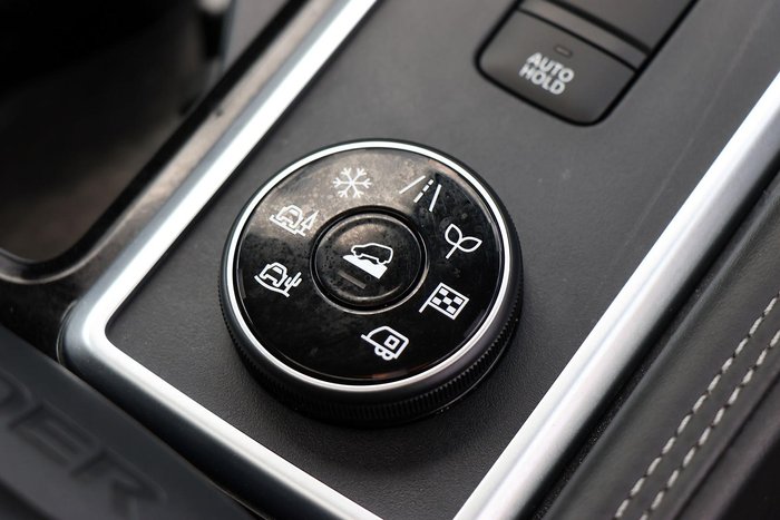 2024 Nissan Pathfinder Ti-L