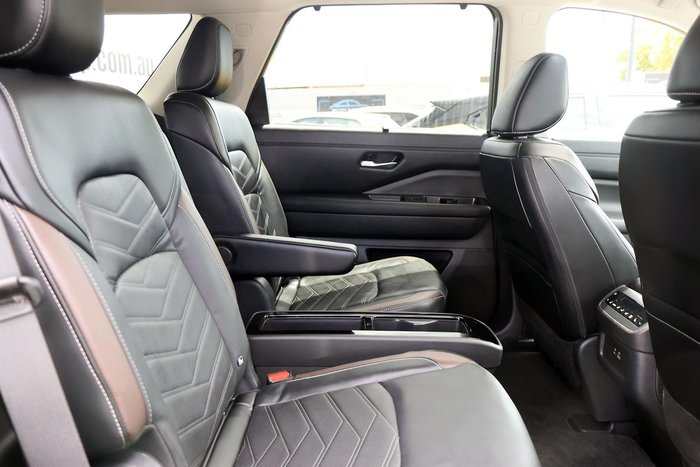 2024 Nissan Pathfinder Ti-L