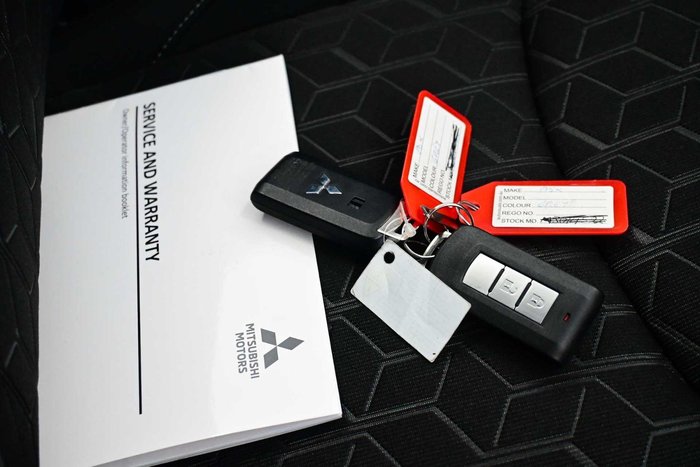 2025 Mitsubishi ASX LS