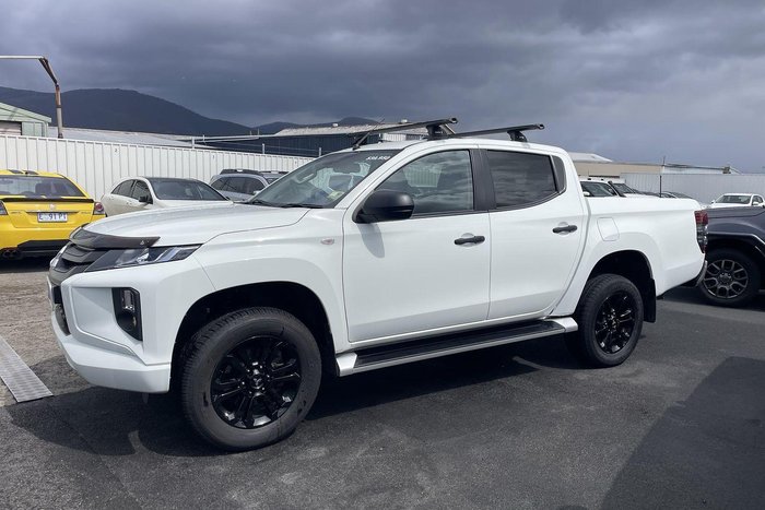 2022 Mitsubishi Triton GLX-R