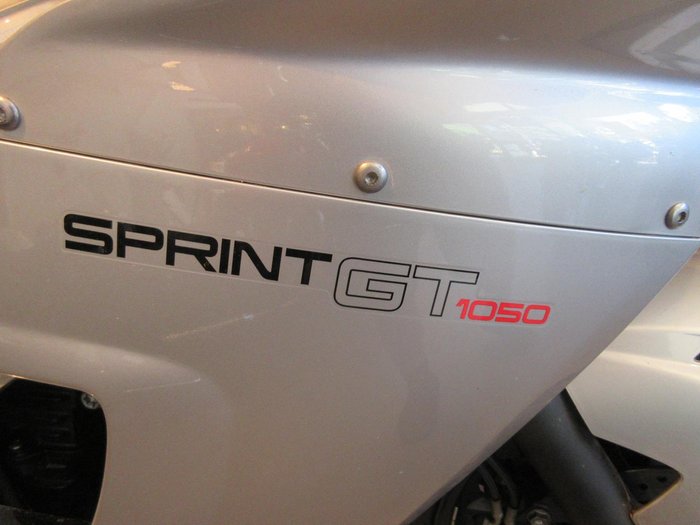 2010 Triumph Sprint GT Sprint Silver