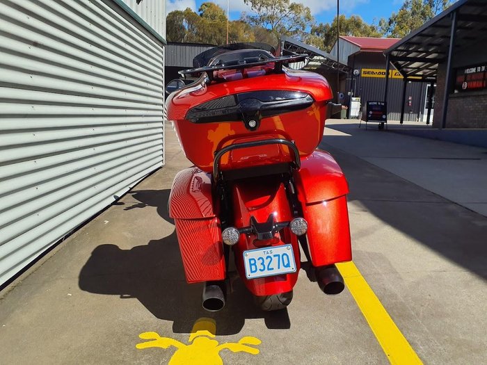 2022 Indian Pursuit Dark Horse Premium Pursuit Red