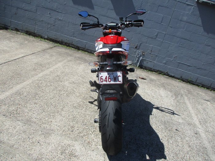 2017 DUCATI 939 HYPERMOTARD RED