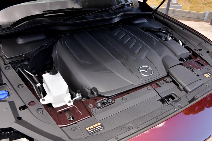 2024 Mazda CX-90 G50e GT