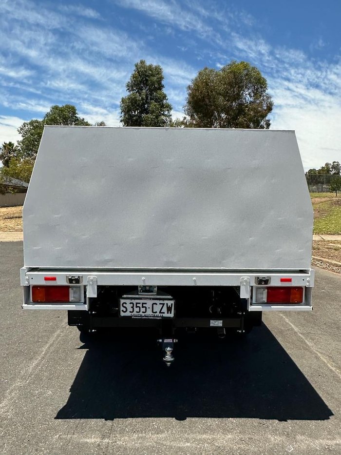 2024 Toyota Hilux SR 48V