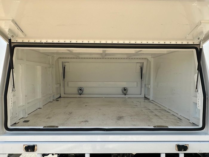 2024 Toyota Hilux SR 48V