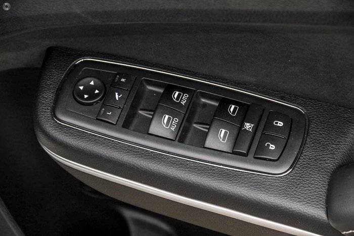 2019 Chrysler 300 SRT