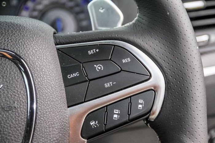 2019 Chrysler 300 SRT