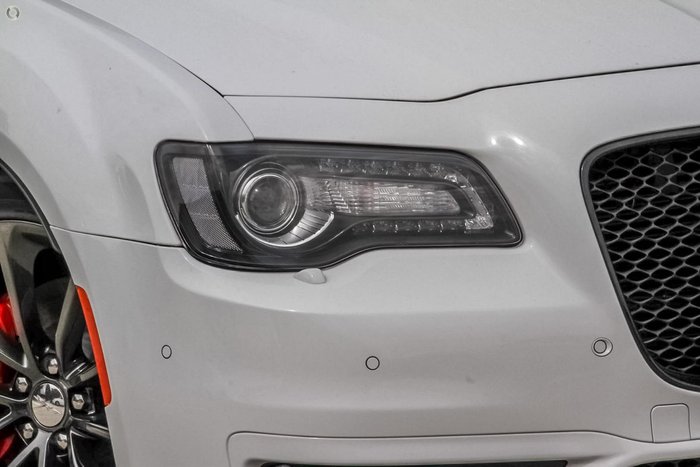 2019 Chrysler 300 SRT