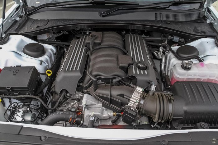 2019 Chrysler 300 SRT