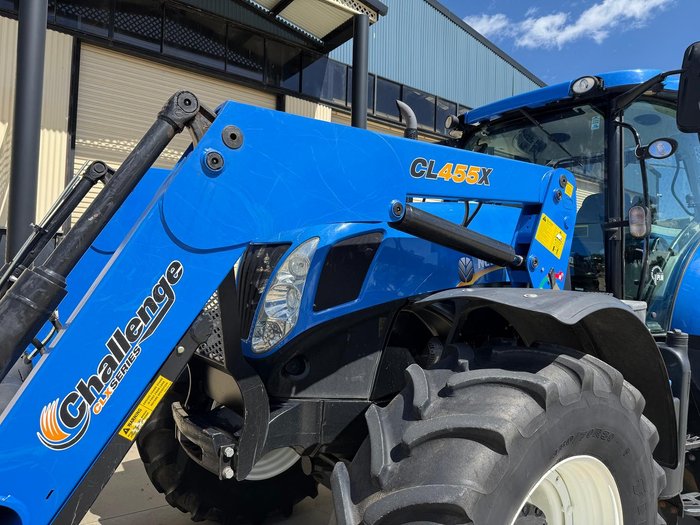 2014 New Holland T7.235