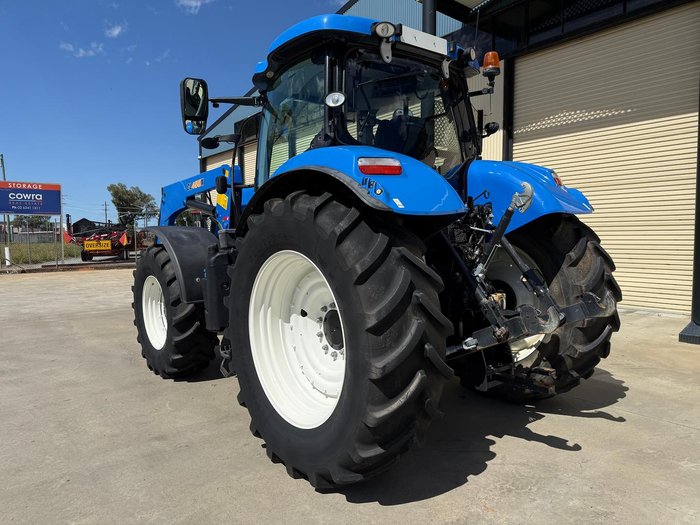 2014 New Holland T7.235