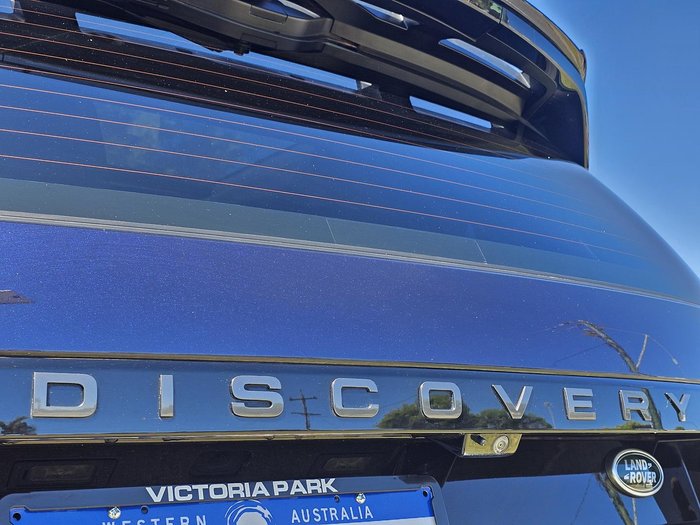 2023 Land Rover Discovery P360 R-Dynamic SE Series 5 MY23.5 4X4 Portofino Blue