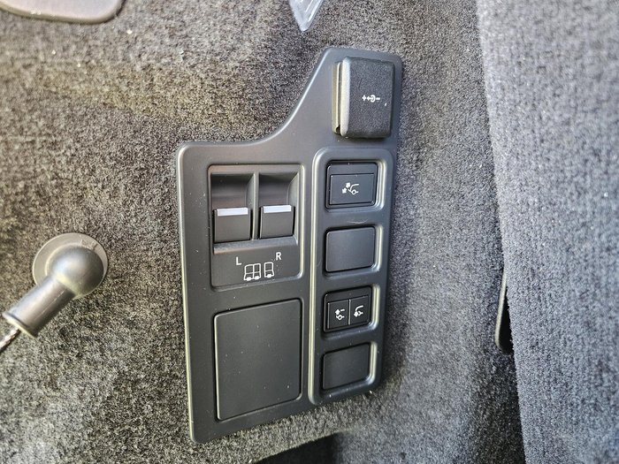 2023 Land Rover Discovery P360 R-Dynamic SE Series 5 MY23.5 4X4 Portofino Blue