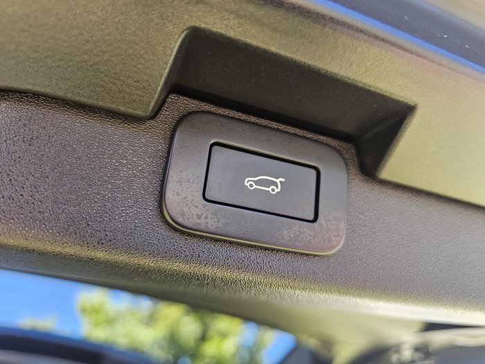 2023 Land Rover Discovery P360 R-Dynamic SE Series 5 MY23.5 4X4 Portofino Blue