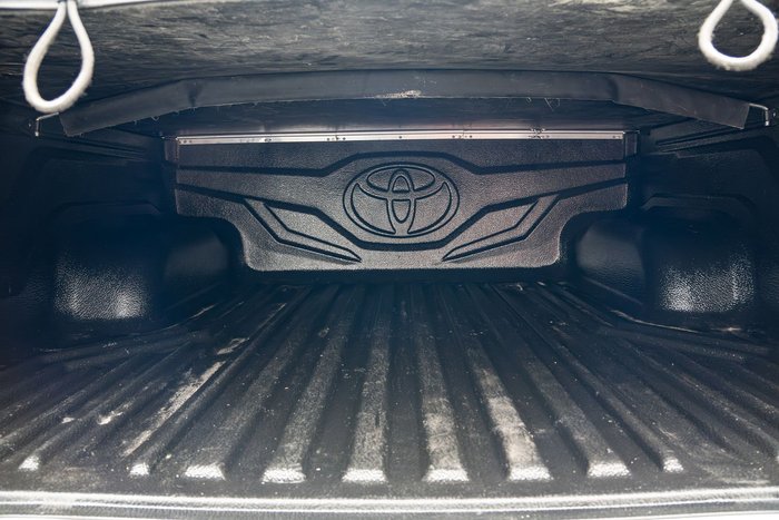 2022 Toyota Hilux SR