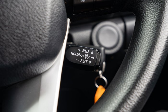 2022 Toyota Hilux SR