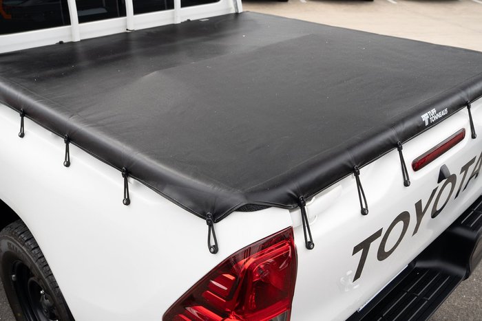 2022 Toyota Hilux SR