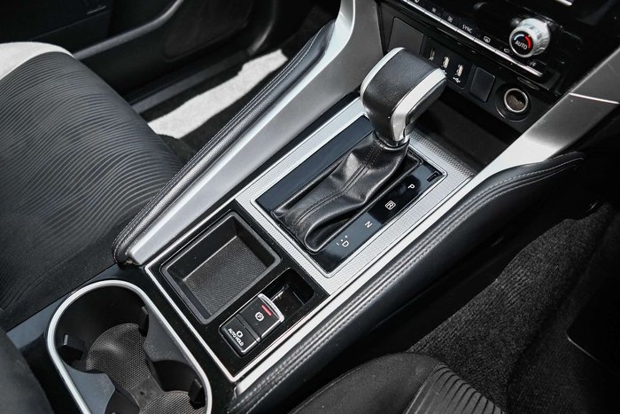 2022 Mitsubishi Pajero Sport GLS