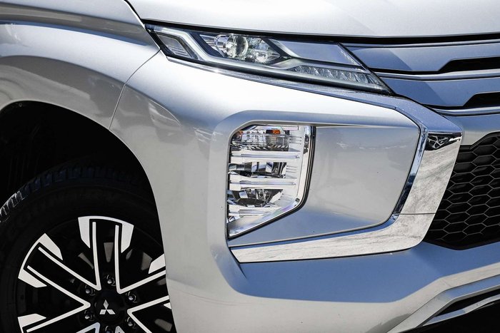 2022 Mitsubishi Pajero Sport GLS