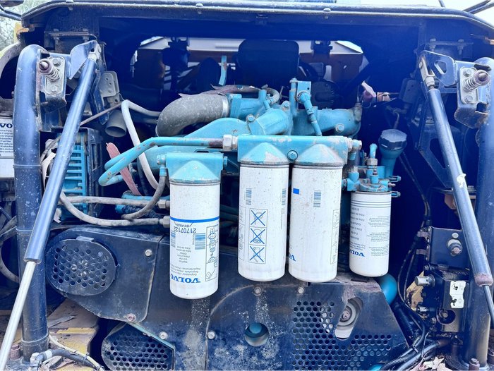 2002 Volvo Dump Truck A30d