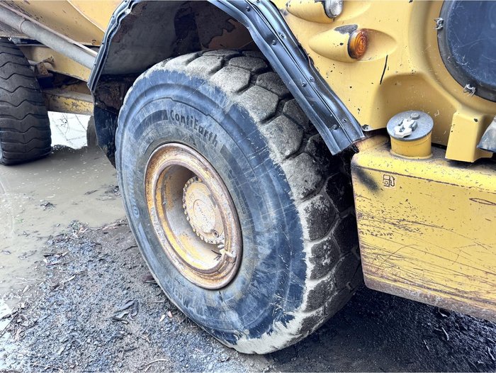 2002 Volvo Dump Truck A30d