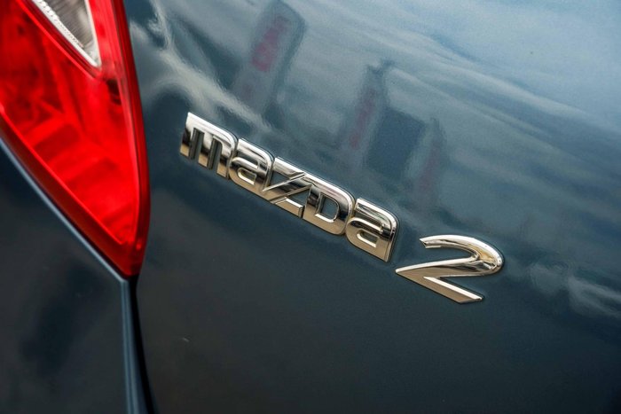 2013 Mazda 2 Neo Sport