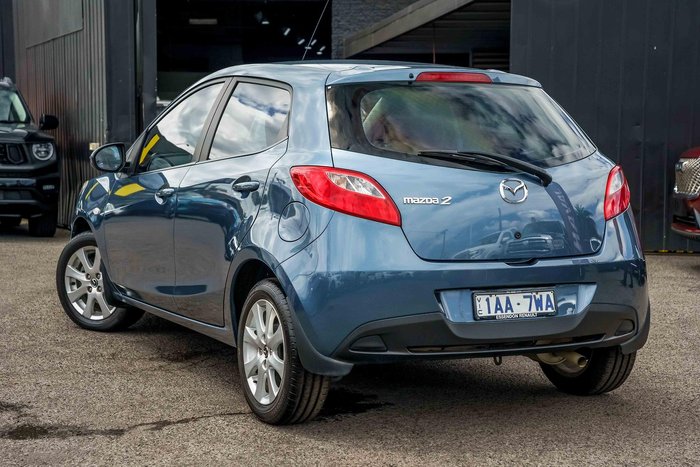 2013 Mazda 2 Neo Sport