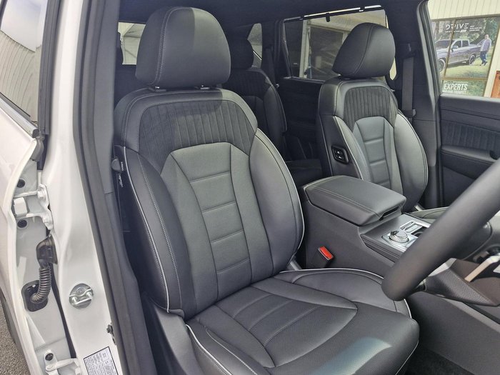 2025 KGM Rexton Ultimate Sport Pack Y461 MY26 4X4 Dual Range Pearl White