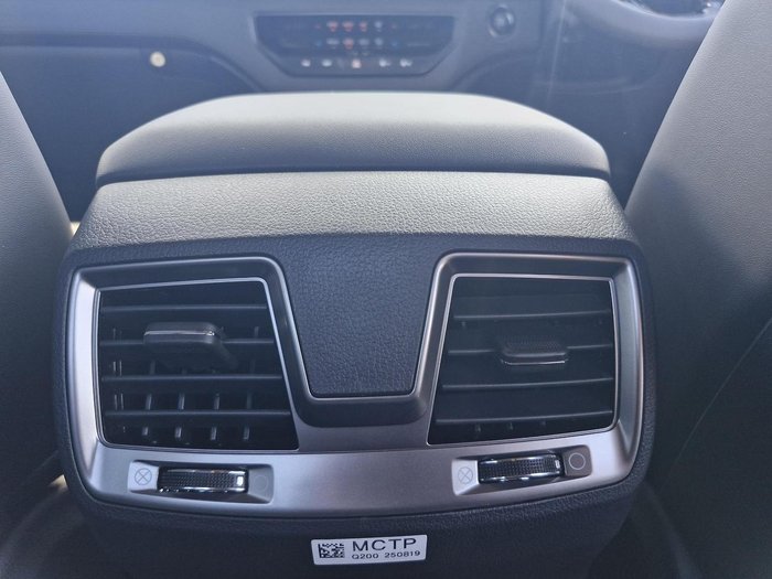 2025 KGM Musso Ultimate Q261 MY26 4X4 Dual Range Grand White