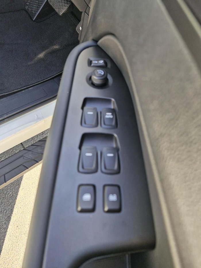 2025 KGM Musso Ultimate Q261 MY26 4X4 Dual Range Grand White