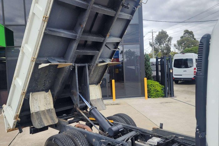 2017 Fuso Canter 515 White