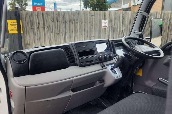 2017 Fuso Canter 515 White