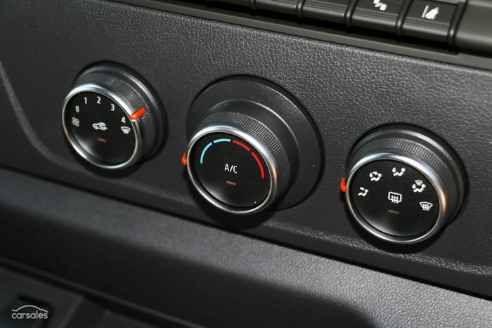 2025 Renault Master Pro 110kW