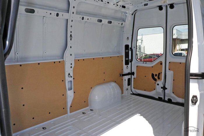 2025 Renault Master Pro 110kW X62 Phase 2 MY25 Mineral White