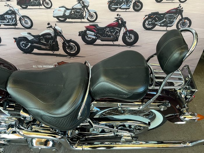 2007 Harley-davidson FLSTN SOFTAIL DELUXE BLACK CHERRY