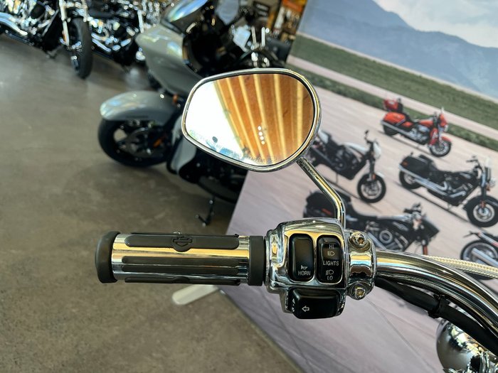 2007 Harley-davidson FLSTN SOFTAIL DELUXE BLACK CHERRY