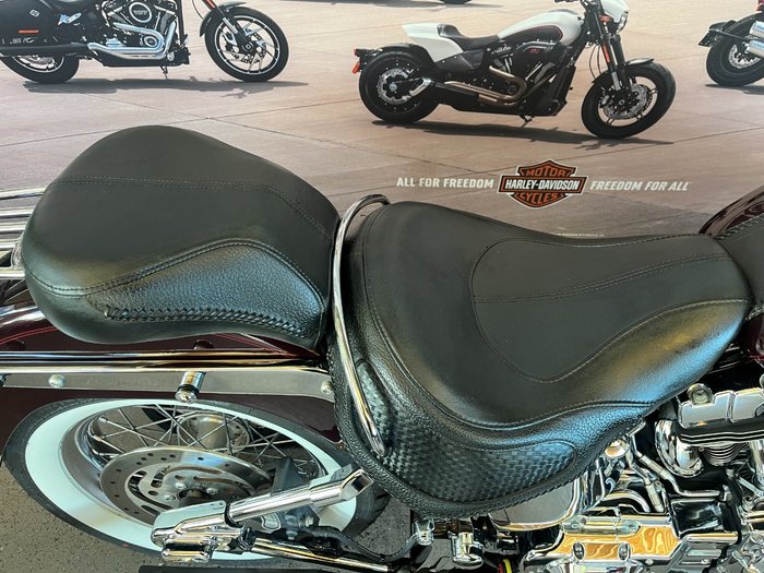 2007 Harley-davidson FLSTN SOFTAIL DELUXE BLACK CHERRY