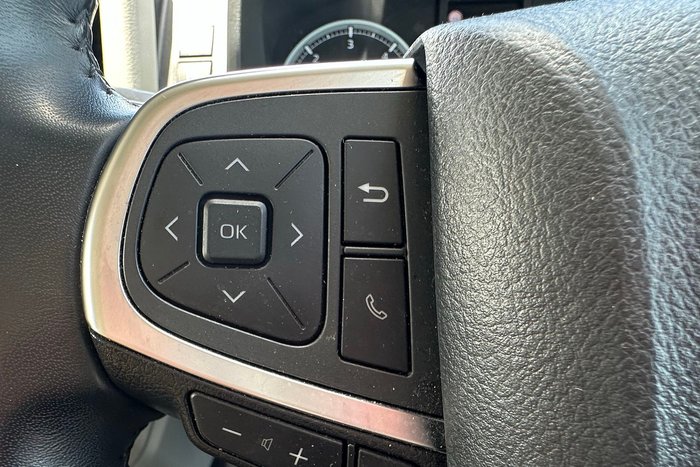 2019 Toyota Hiace Commuter