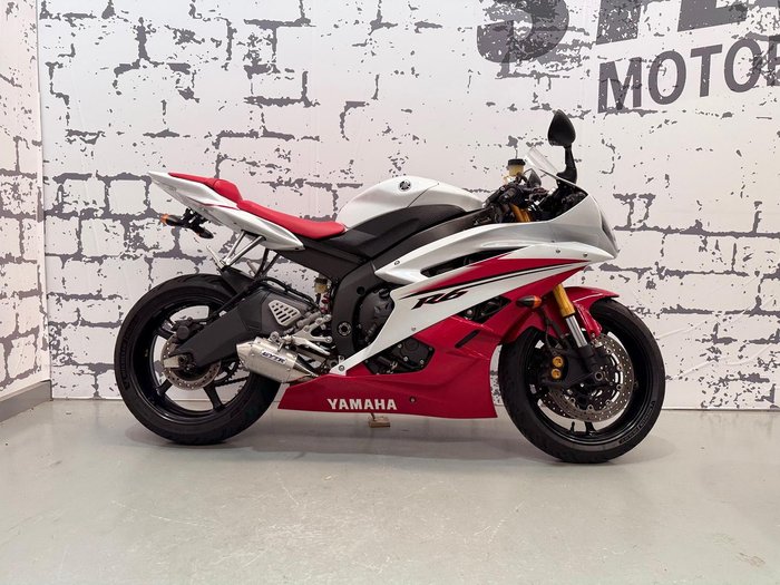 2006 Yamaha YZF-R6 R6 White