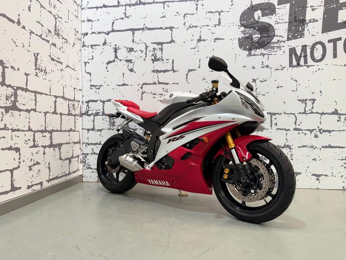 2006 Yamaha YZF-R6 R6 White