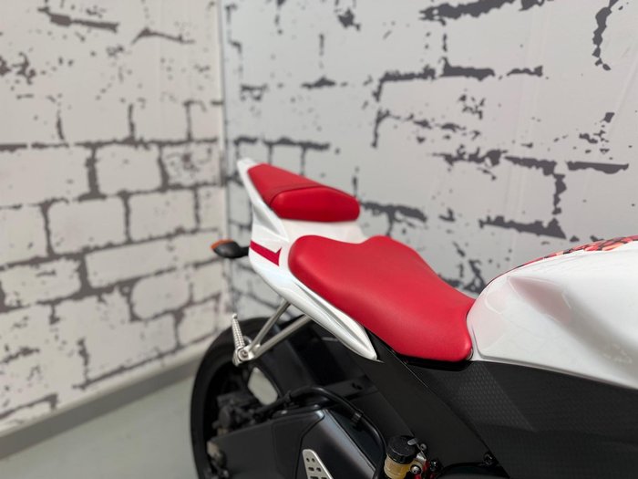 2006 Yamaha YZF-R6 R6 White