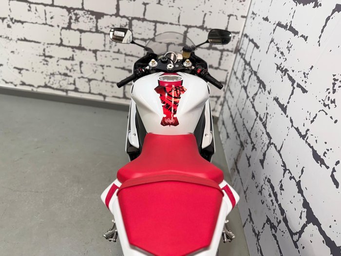 2006 Yamaha YZF-R6 R6 White