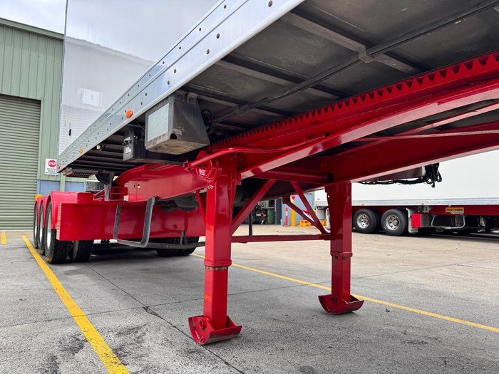 2012 Maxitrans St3 Lead A 12 Pallet -30 Reefer Double Stacker