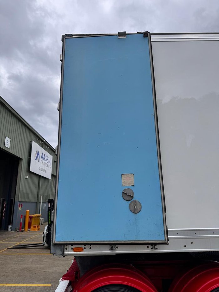 2012 Maxitrans St3 Lead A 12 Pallet -30 Reefer Double Stacker