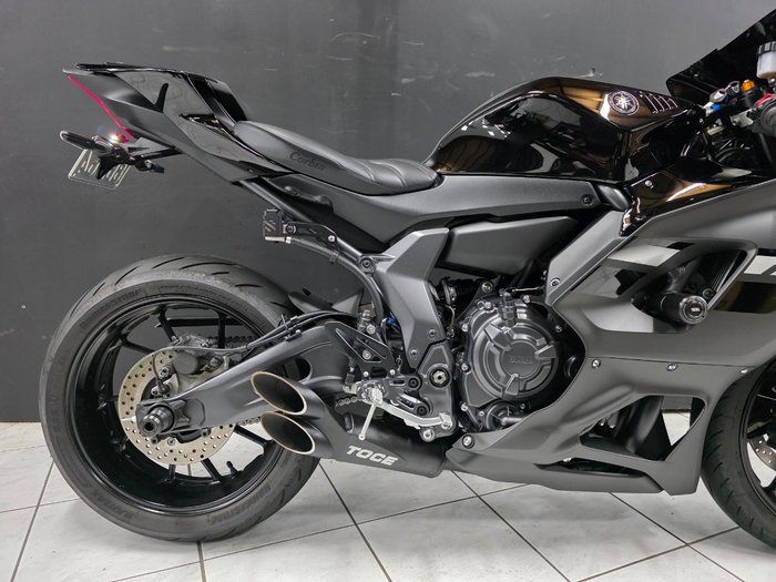 2024 Yamaha YZF-R7LA Black