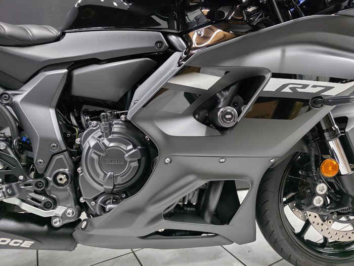 2024 Yamaha YZF-R7LA Black