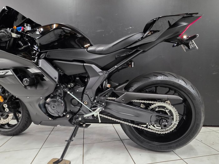 2024 Yamaha YZF-R7LA Black